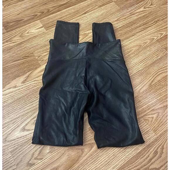 Spanx Faux Leather Leggings Size Small Petite - Picture 7 of 8